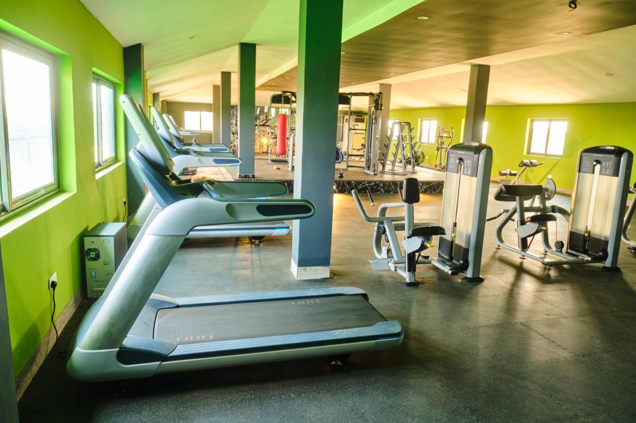 Legon City Mall Short Stay Apartments For Business And Vacation - East Legon Accra Kültér fotó