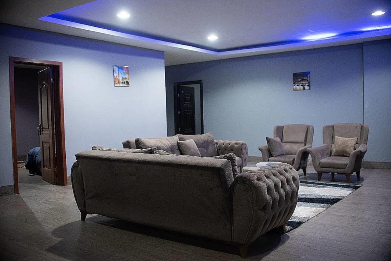Legon City Mall Short Stay Apartments For Business And Vacation - East Legon Accra Kültér fotó
