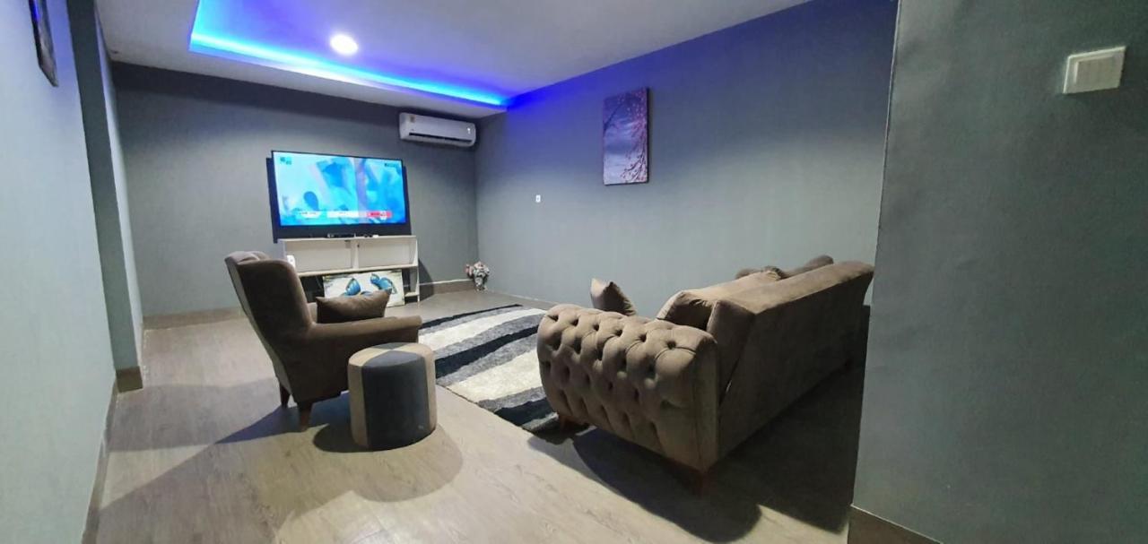 Legon City Mall Short Stay Apartments For Business And Vacation - East Legon Accra Kültér fotó