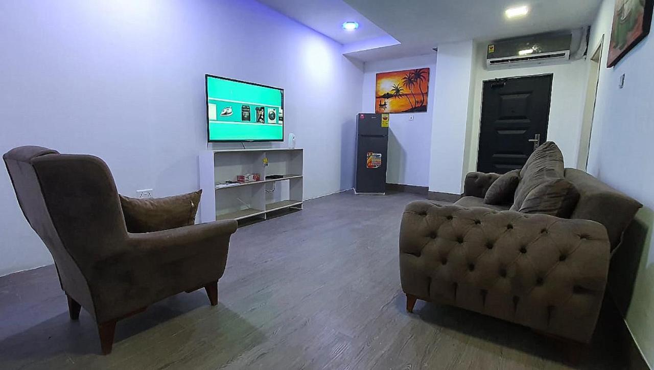 Legon City Mall Short Stay Apartments For Business And Vacation - East Legon Accra Kültér fotó