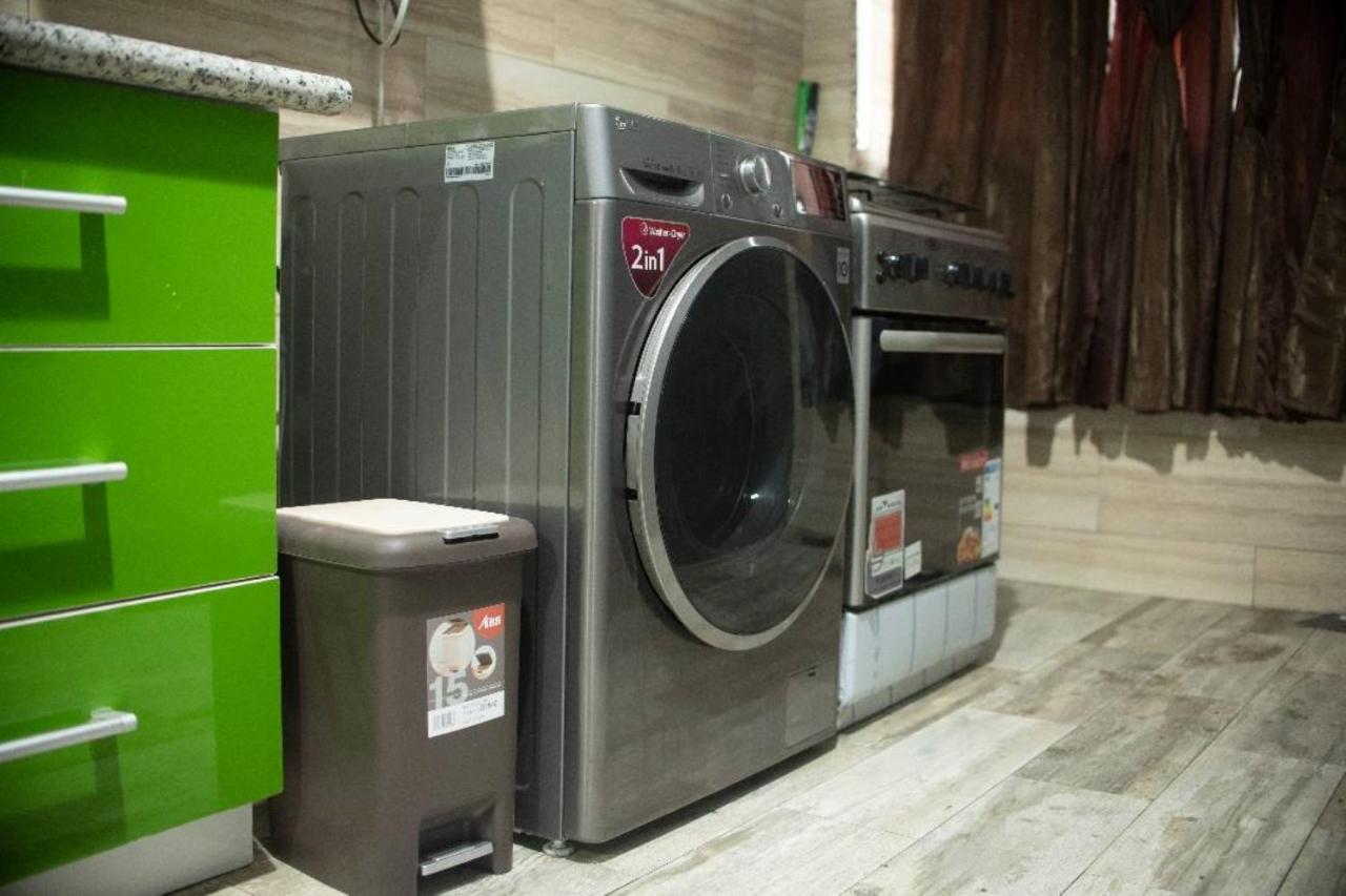 Legon City Mall Short Stay Apartments For Business And Vacation - East Legon Accra Kültér fotó