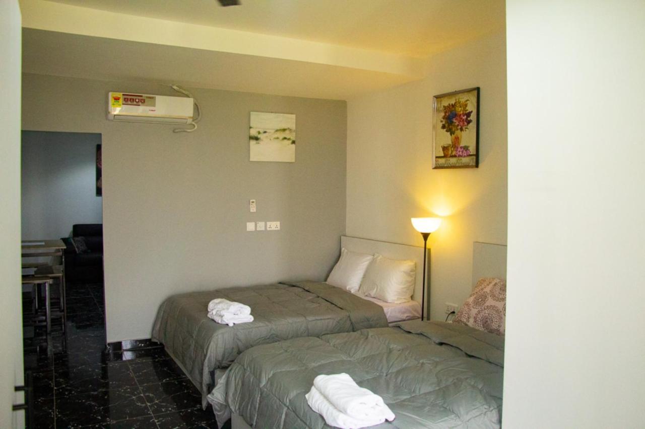 Legon City Mall Short Stay Apartments For Business And Vacation - East Legon Accra Kültér fotó
