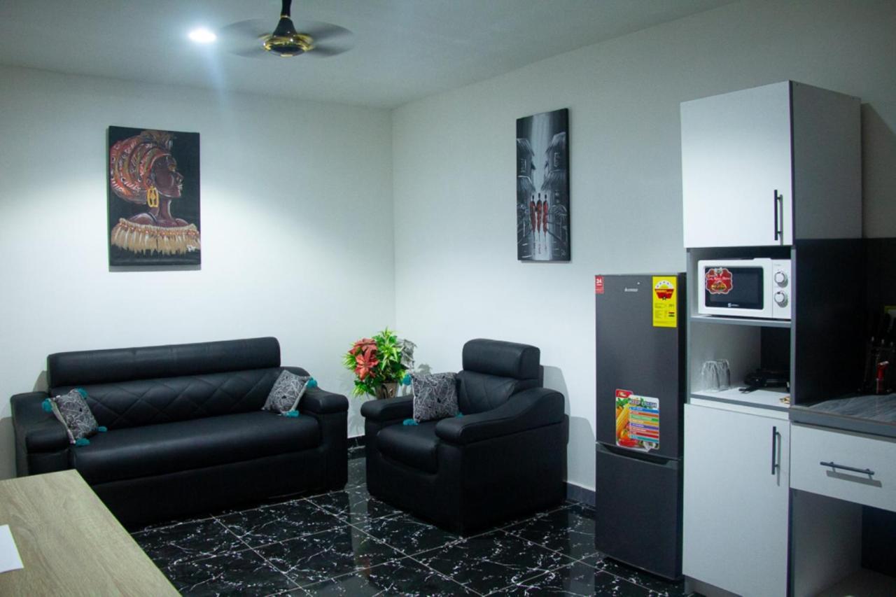 Legon City Mall Short Stay Apartments For Business And Vacation - East Legon Accra Kültér fotó