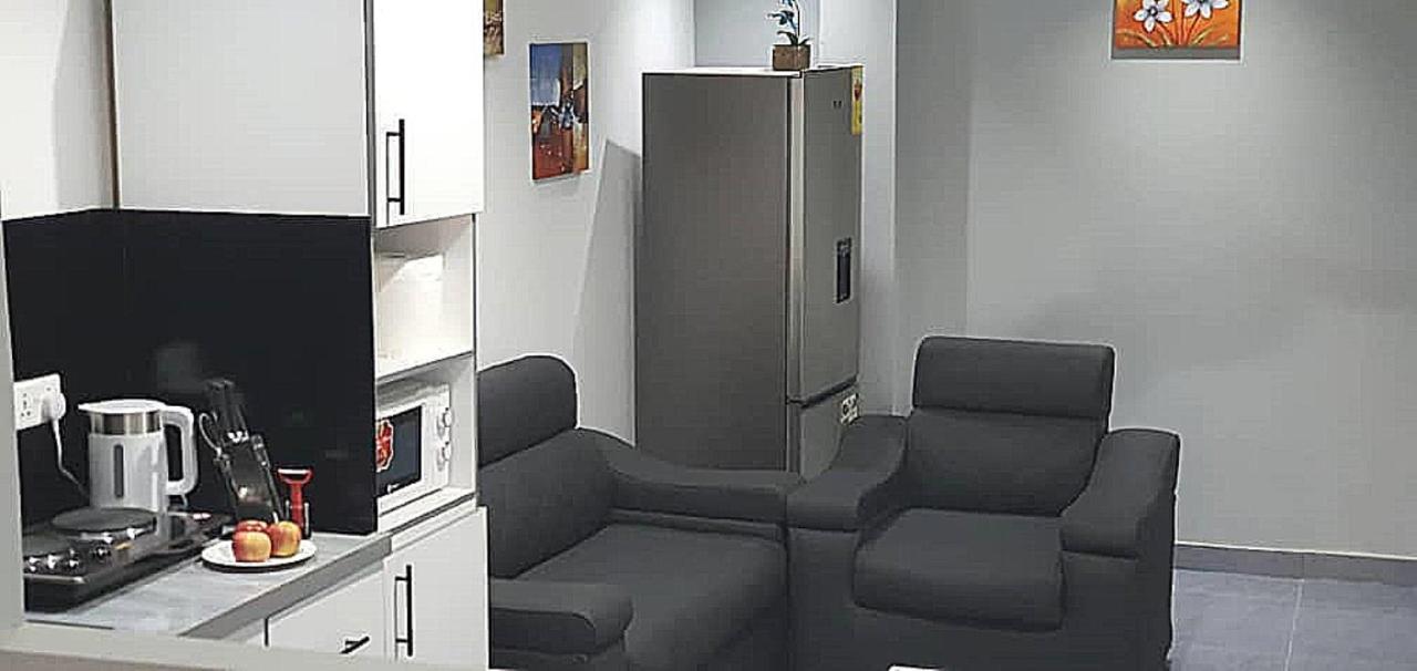 Legon City Mall Short Stay Apartments For Business And Vacation - East Legon Accra Kültér fotó