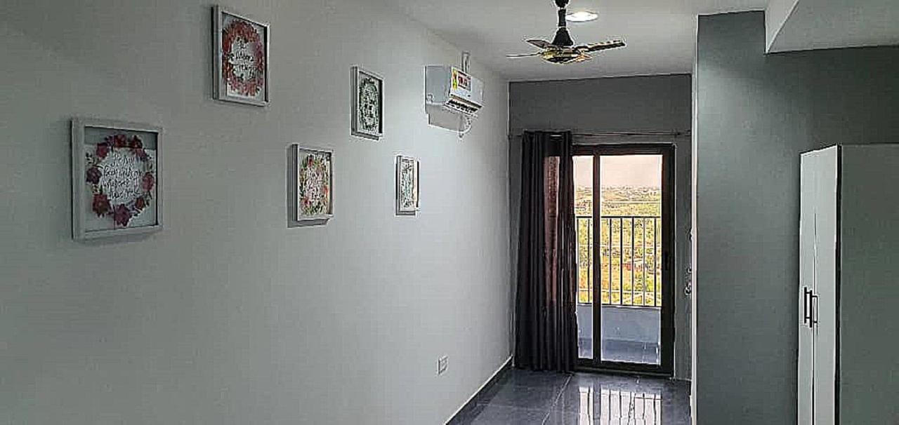 Legon City Mall Short Stay Apartments For Business And Vacation - East Legon Accra Kültér fotó